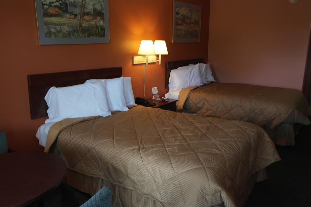 Americas Best Value Inn And Suites Ноксвил Екстериор снимка