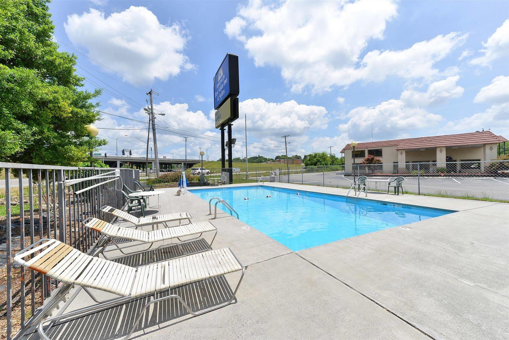 Americas Best Value Inn And Suites Ноксвил Екстериор снимка